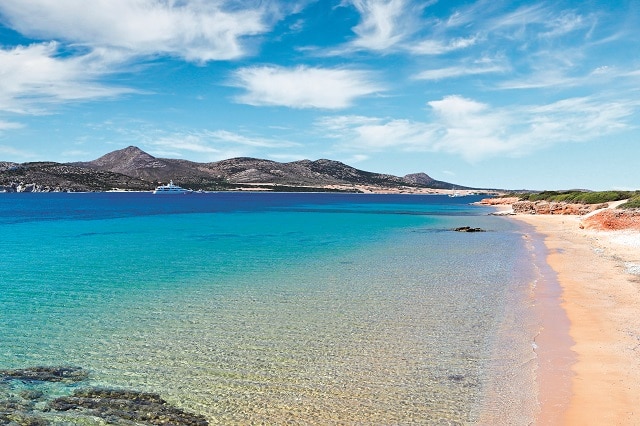 Antiparos – The austere princess of the Cyclades